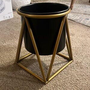 Metal Plant Stand